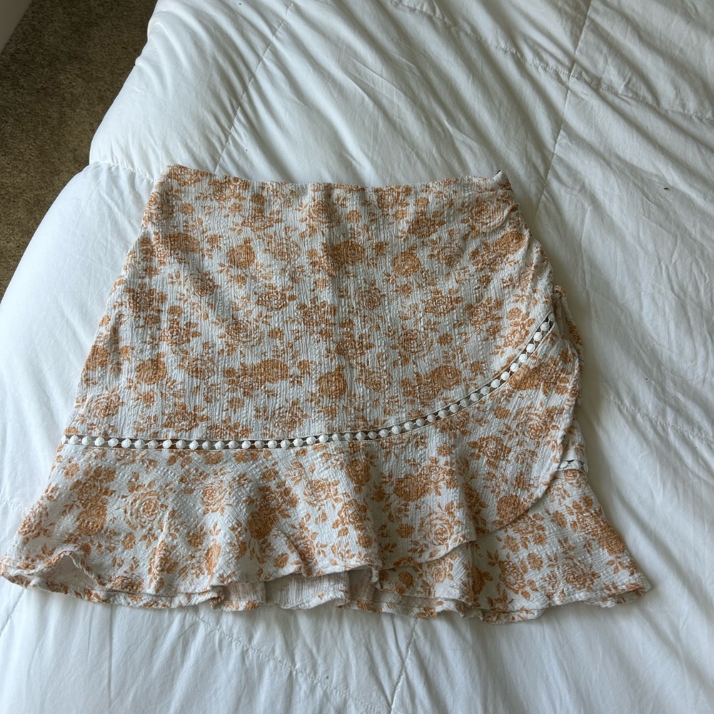 MINKPINK Floral Mini Skirt in Cream and Tan
